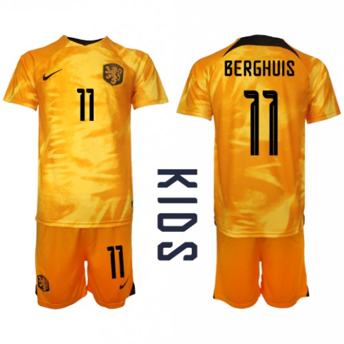 Nederländerna Steven Berghuis #11 Hemmaställ Barn VM 2022 Kortärmad (+ Korta byxor)